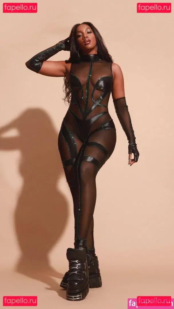 Izza Cantora Onlyfans Photo Gallery 