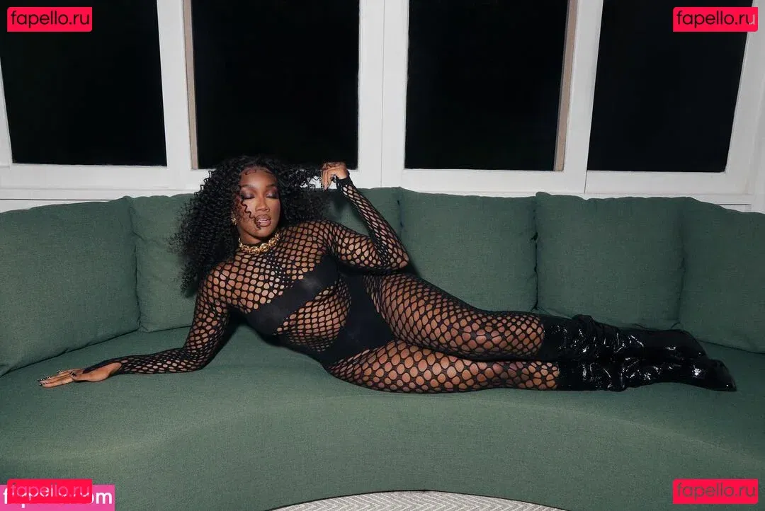 Izza Cantora Onlyfans Photo Gallery 