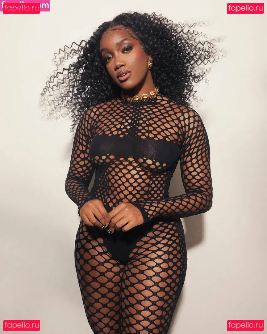 Izza Cantora Onlyfans Photo Gallery 