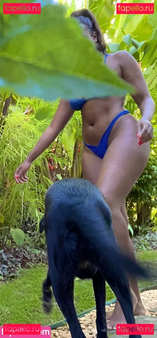 Izza Cantora Onlyfans Photo Gallery 