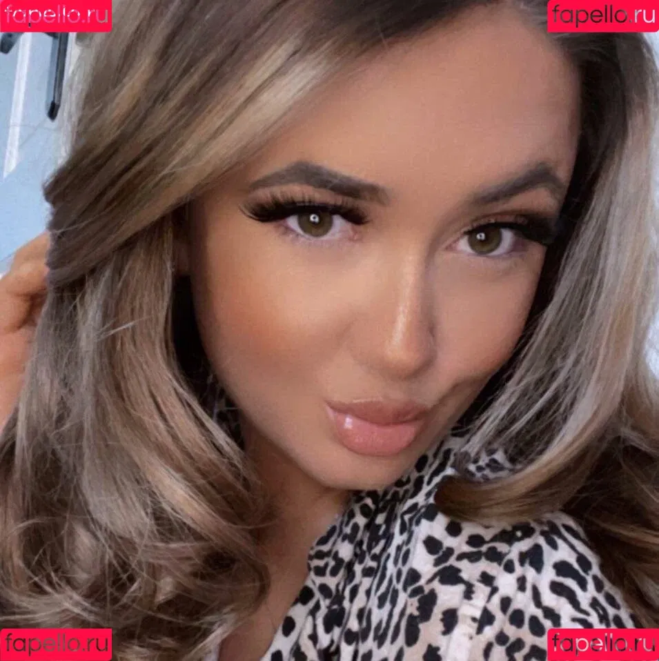Cara-Leigh Brindley Onlyfans Photo Gallery 