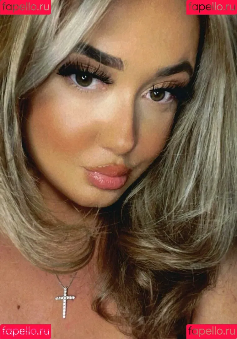 Cara-Leigh Brindley Onlyfans Photo Gallery 