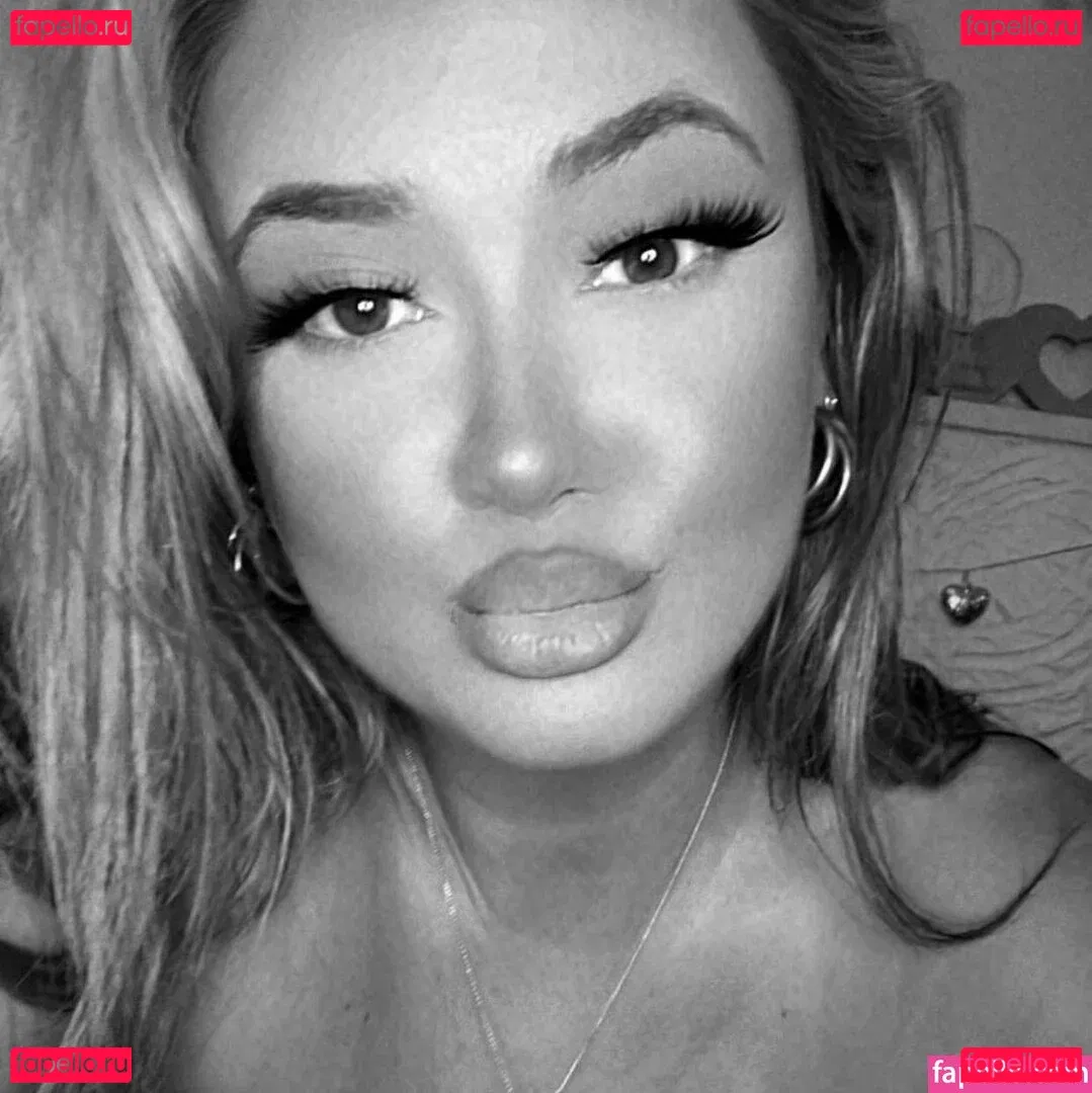 Cara-Leigh Brindley Onlyfans Photo Gallery 