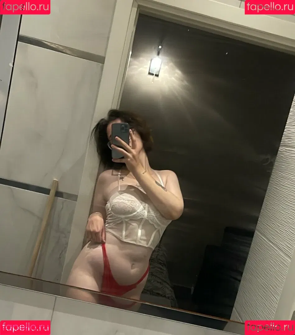 Nururkmz Onlyfans Photo Gallery 