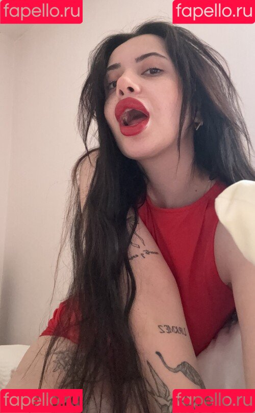 Nururkmz Onlyfans Photo Gallery 