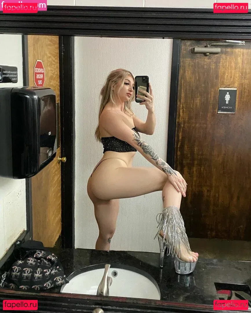 tori2toxic Onlyfans Photo Gallery 