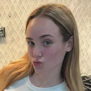 Kenna Sweets Onlyfans Photo Gallery 