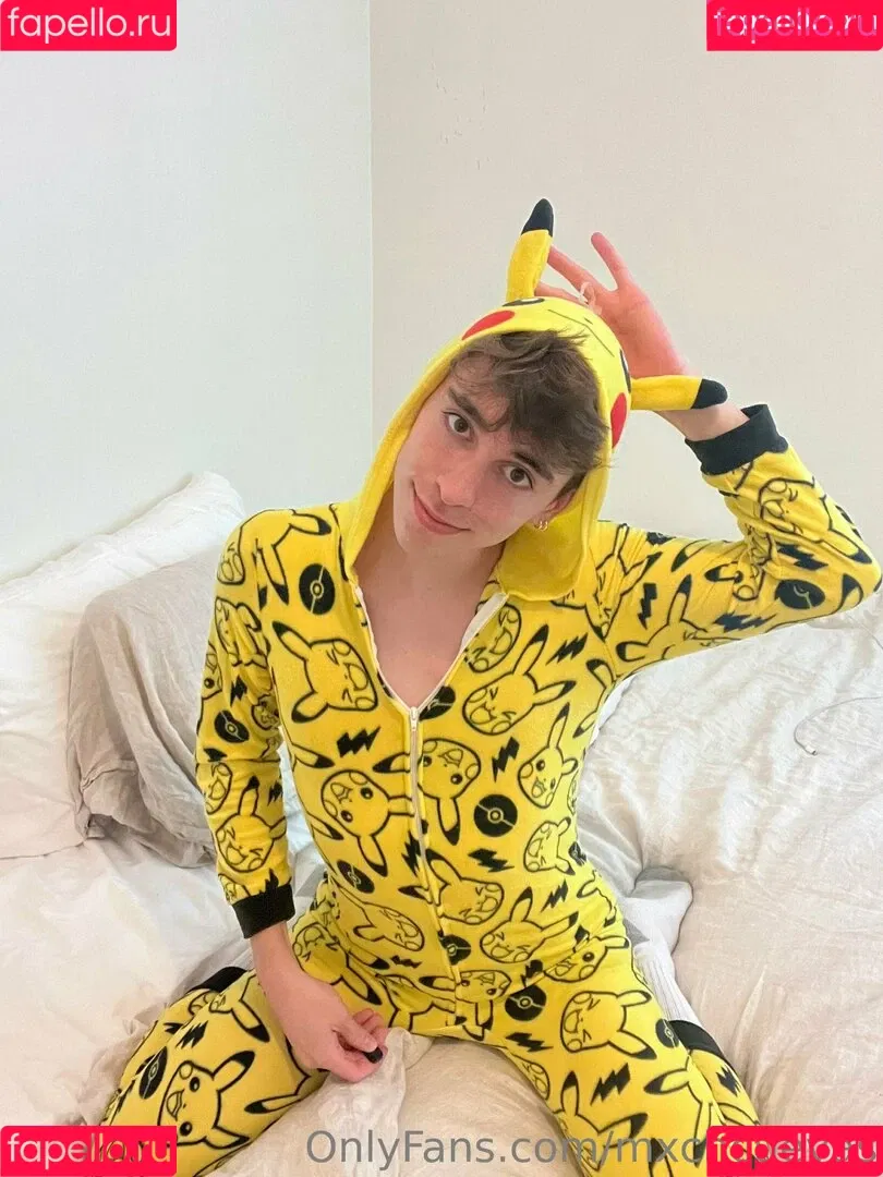 mxchcuevas Onlyfans Photo Gallery 
