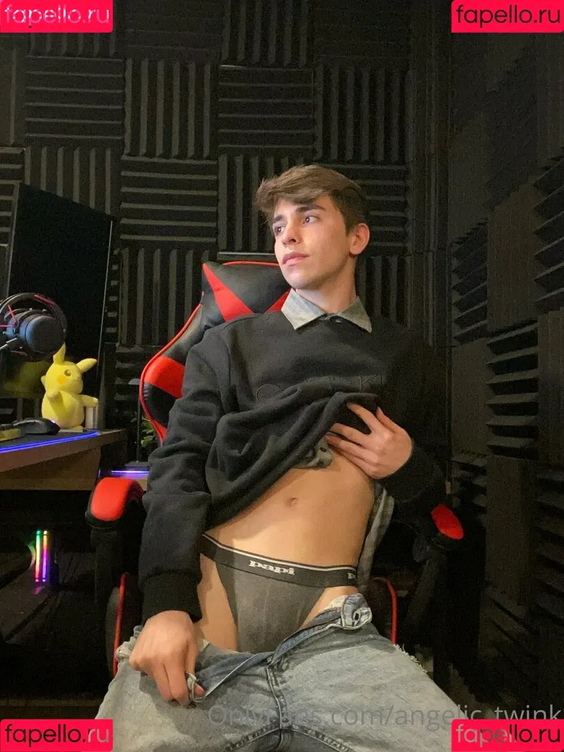 mxchcuevas Onlyfans Photo Gallery 