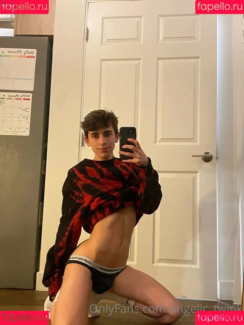 mxchcuevas Onlyfans Photo Gallery 