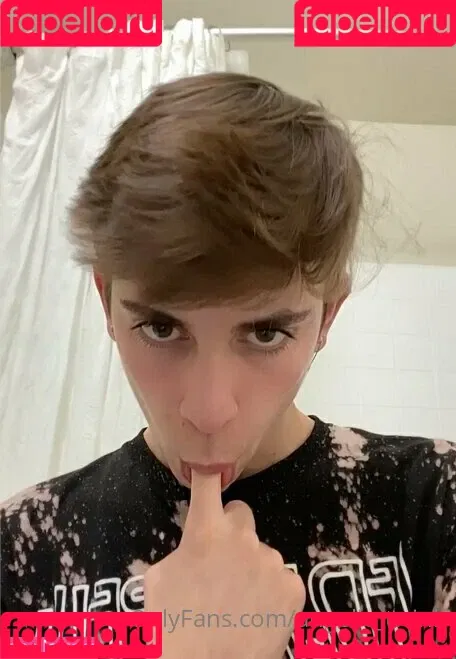 mxchcuevas Onlyfans Photo Gallery 