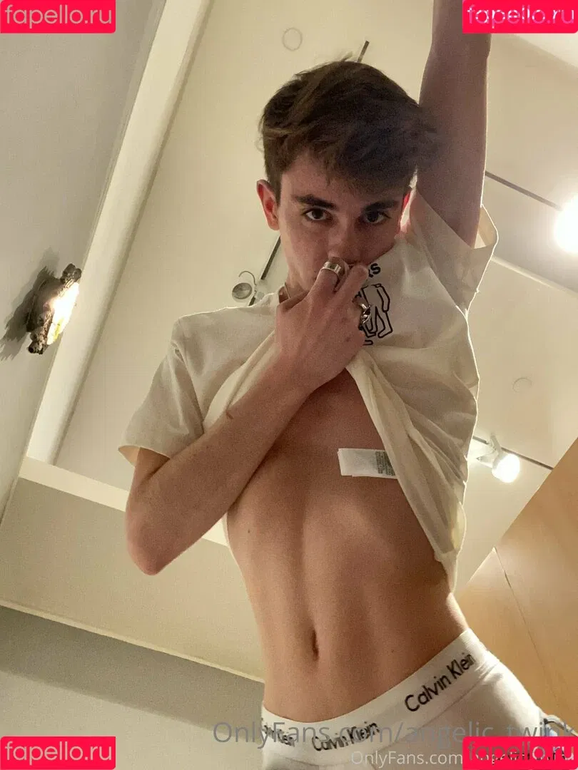 mxchcuevas Onlyfans Photo Gallery 