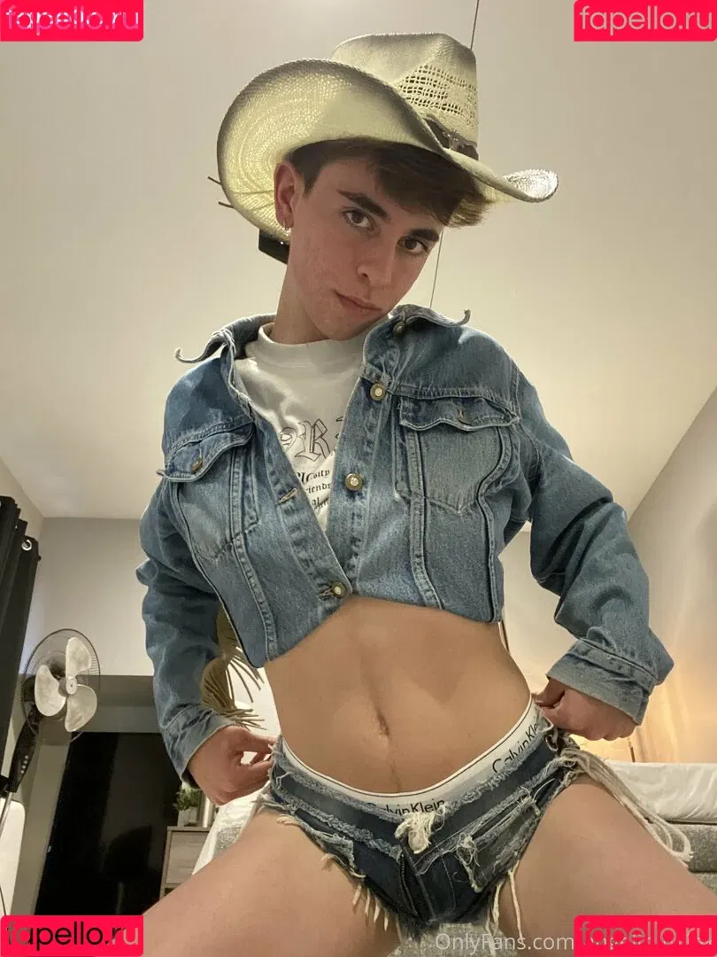 mxchcuevas Onlyfans Photo Gallery 