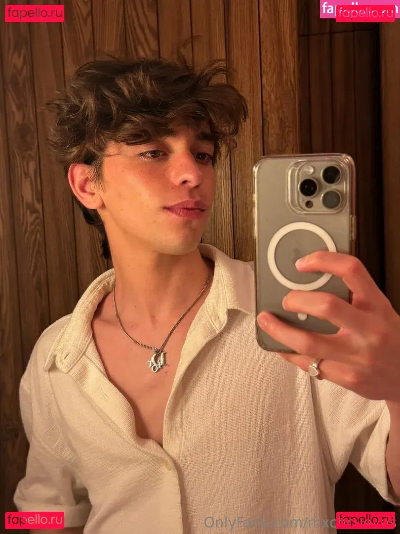 mxchcuevas Onlyfans Photo Gallery 