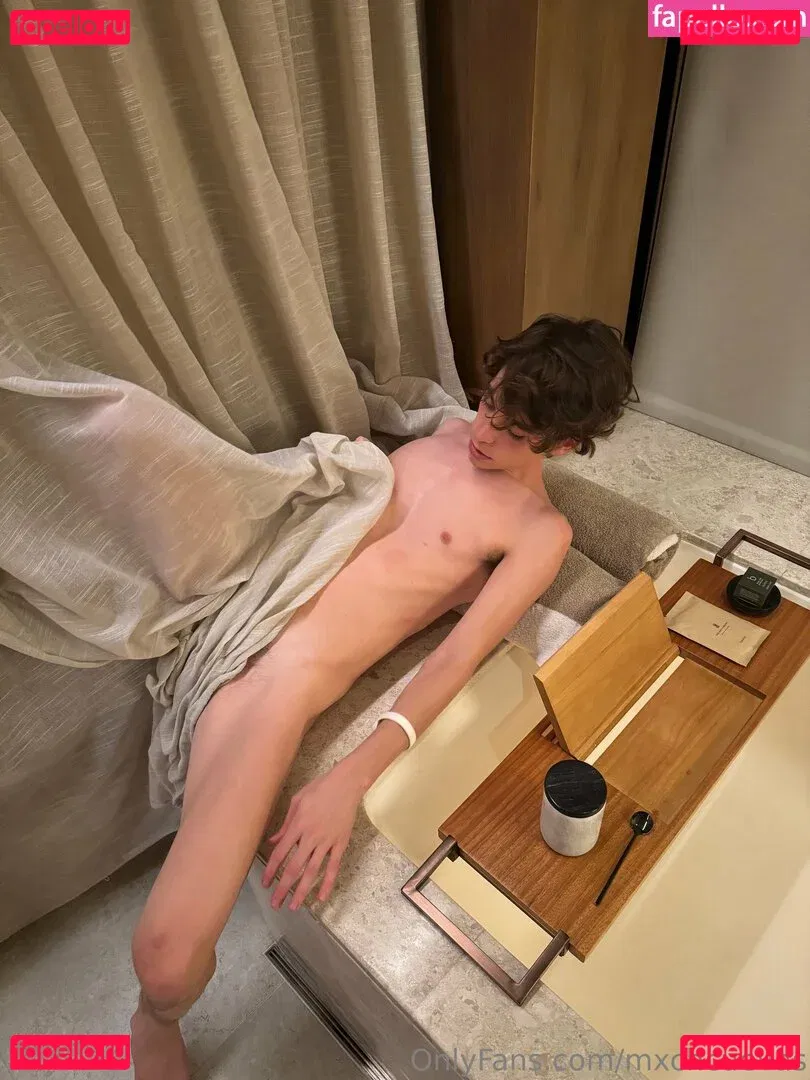 mxchcuevas Onlyfans Photo Gallery 