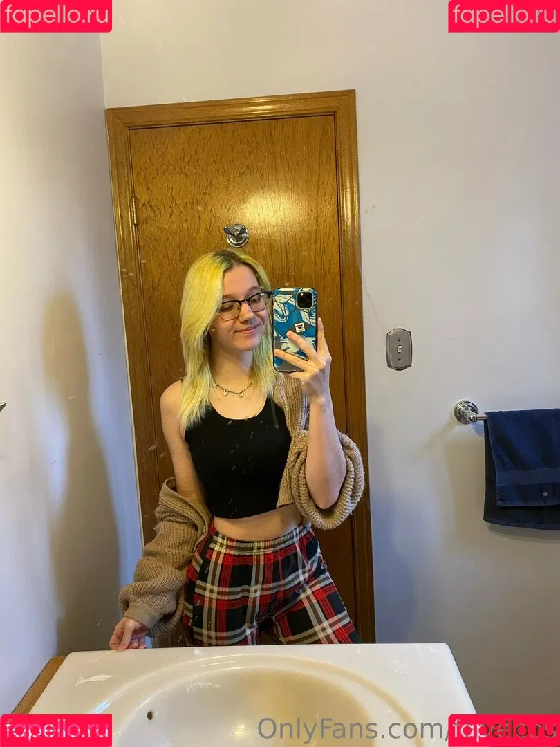 hentaifaye Onlyfans Photo Gallery 