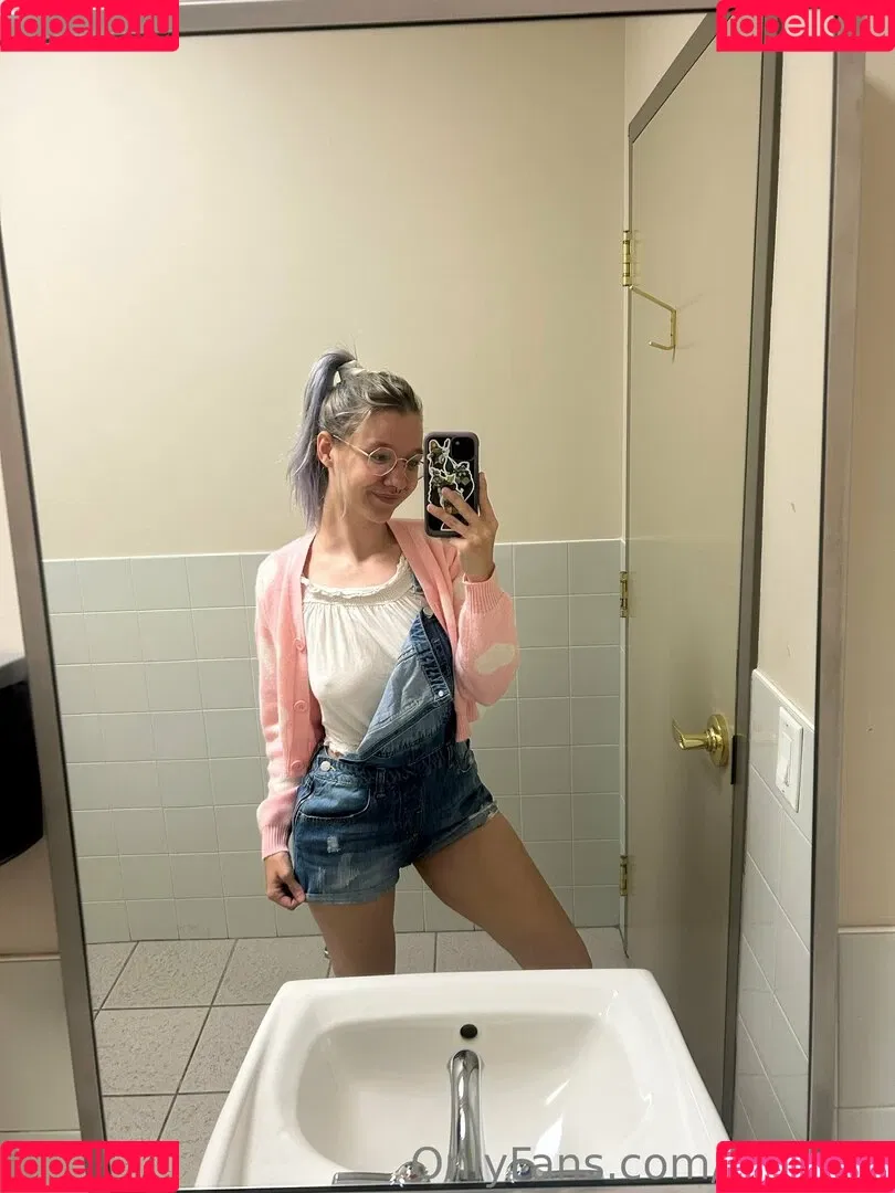 hentaifaye Onlyfans Photo Gallery 