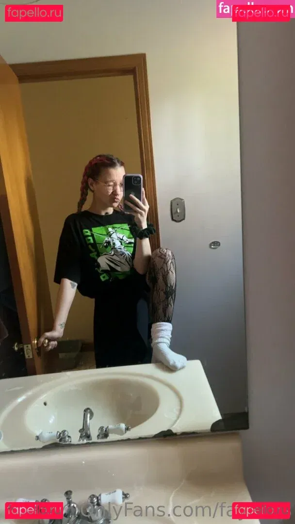 hentaifaye Onlyfans Photo Gallery 