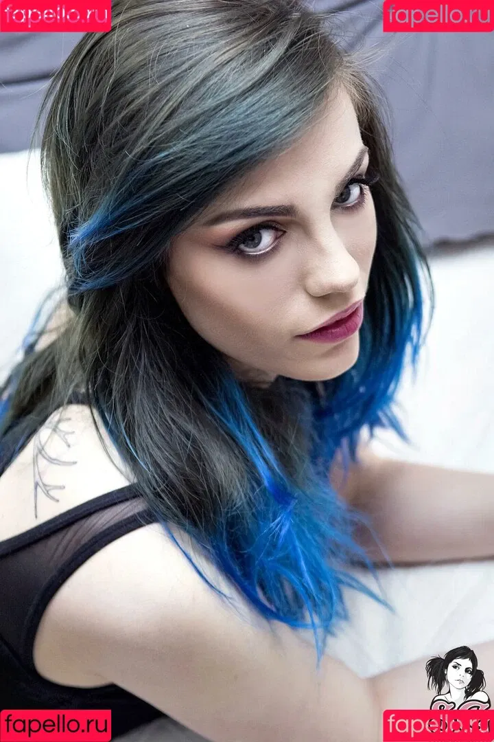 Lovia Suicide Onlyfans Photo Gallery 
