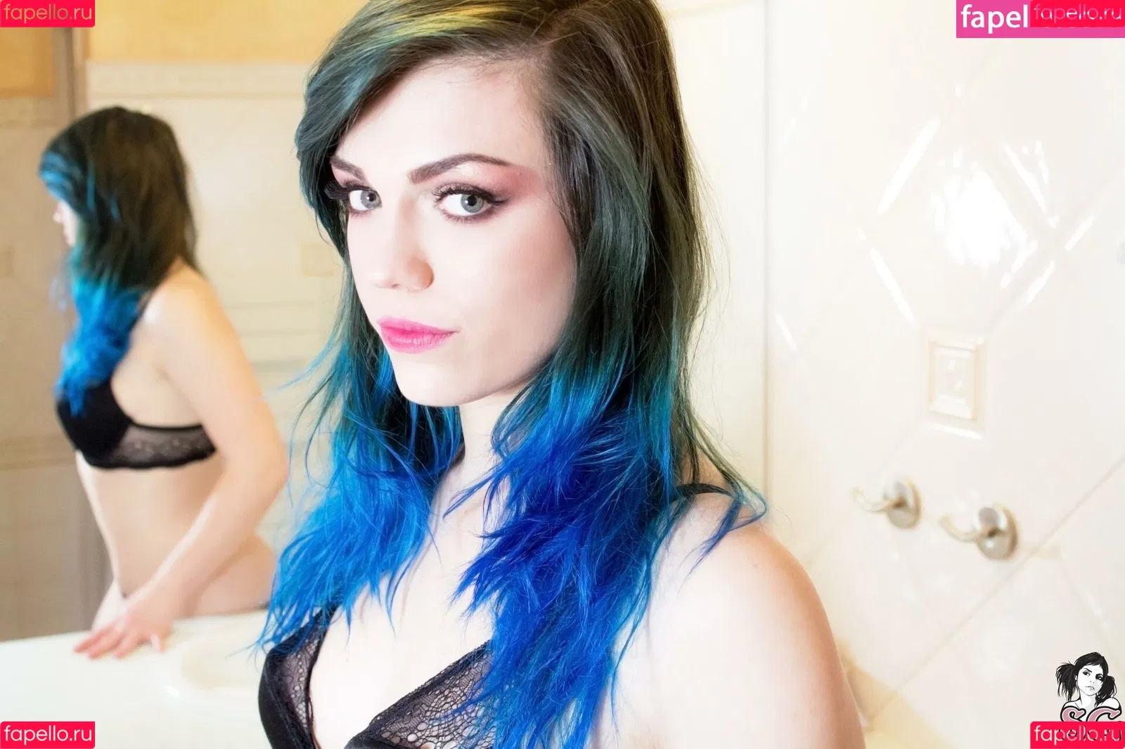 Lovia Suicide Onlyfans Photo Gallery 