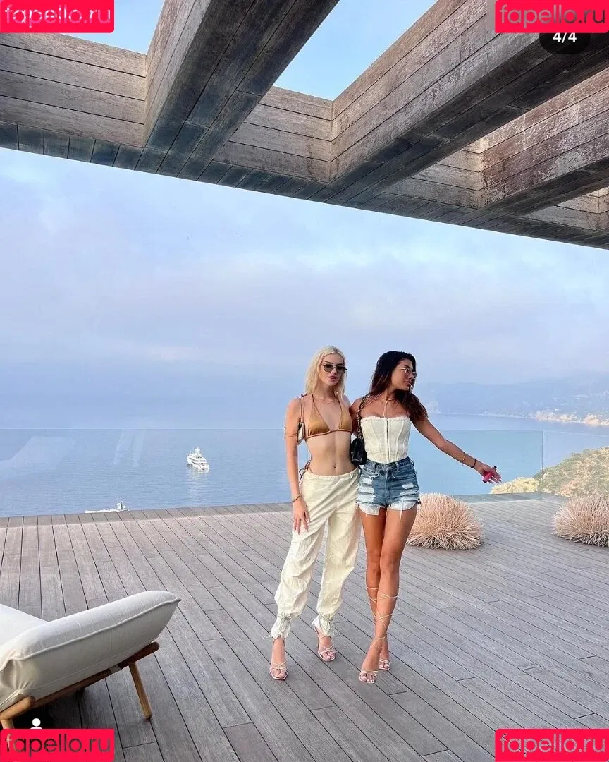 Melina Celine Onlyfans Photo Gallery 