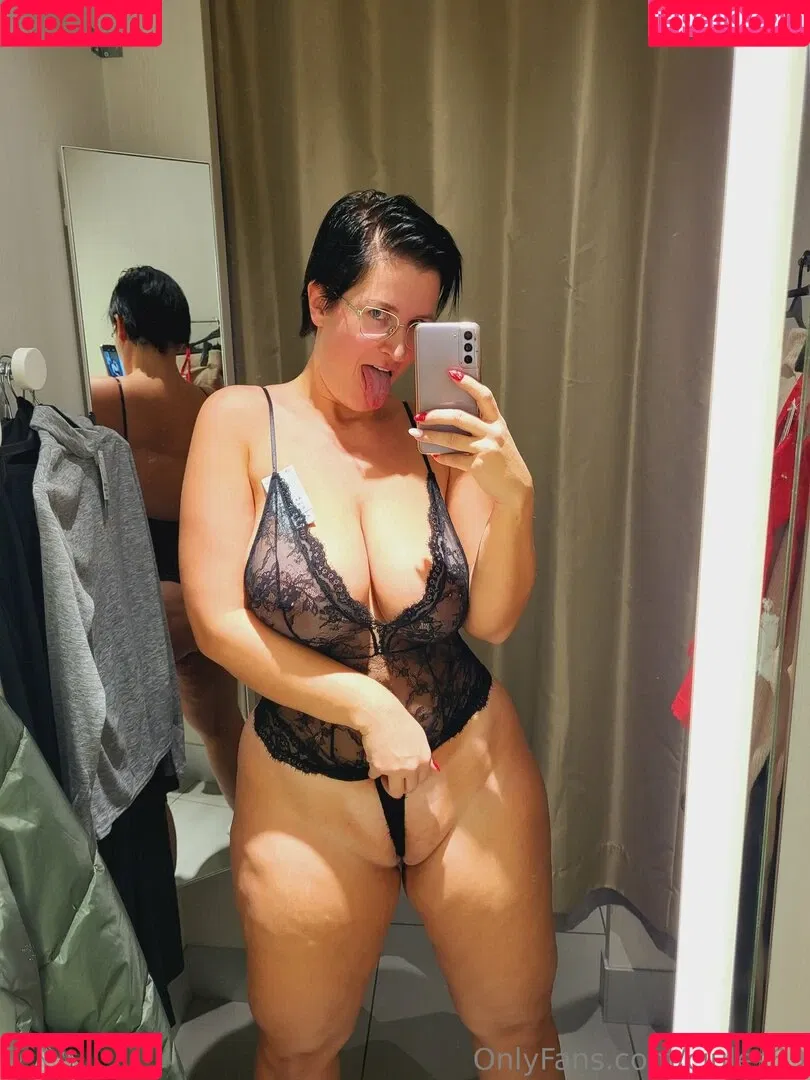 CurvyJules69 Onlyfans Photo Gallery 