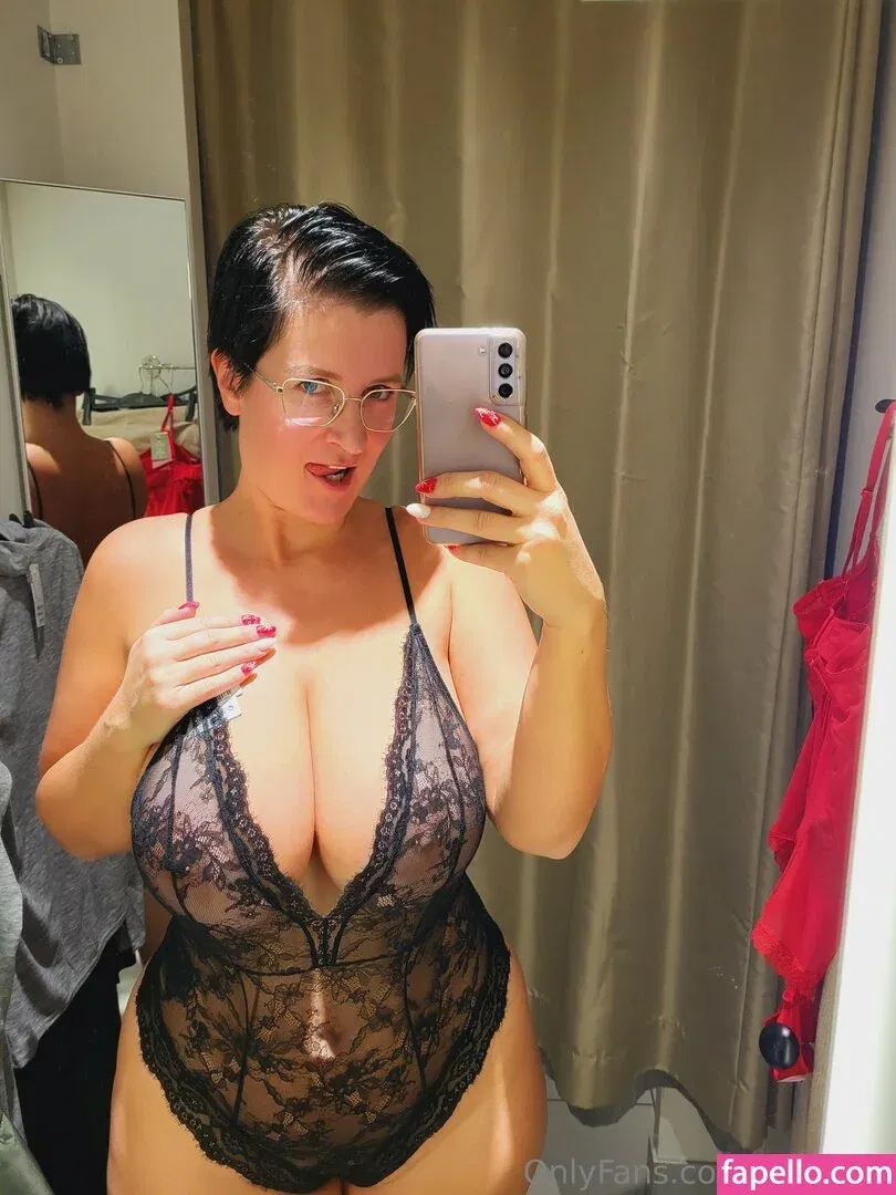 CurvyJules69 Onlyfans Photo Gallery 
