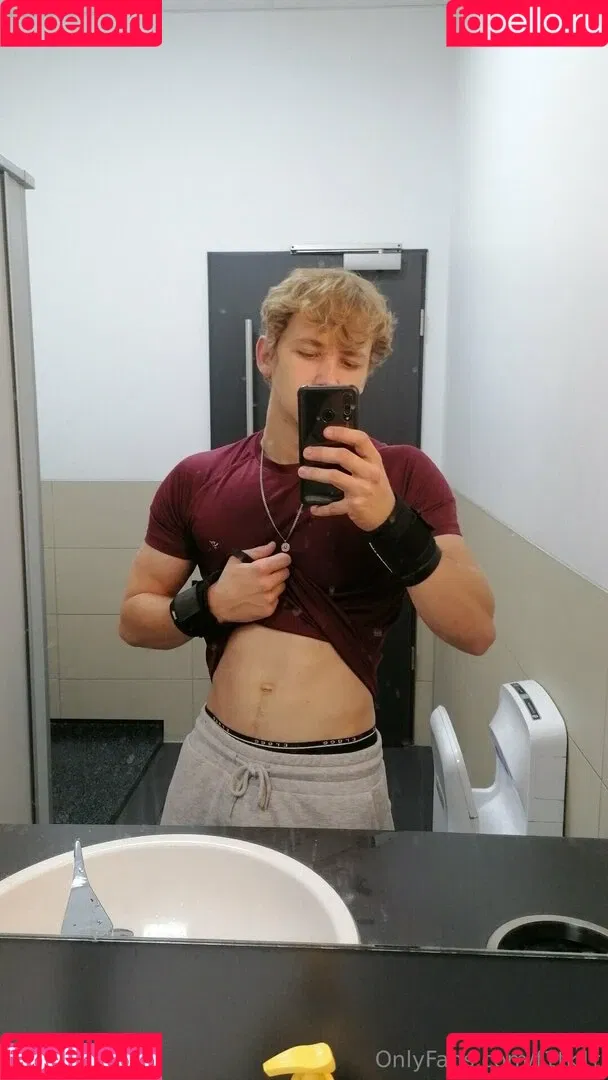 f1tk1t Onlyfans Photo Gallery 