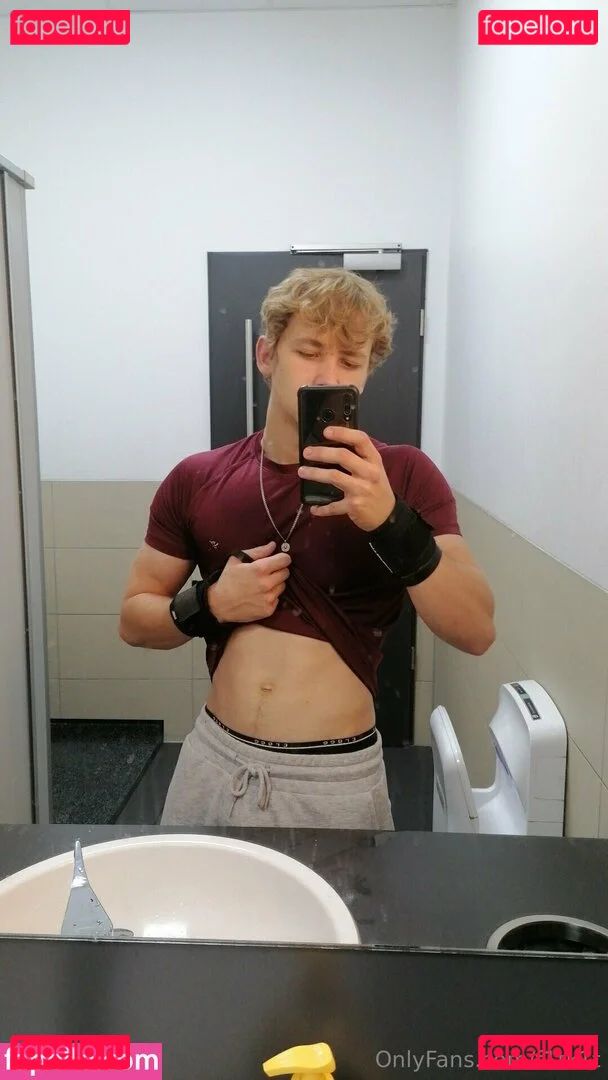 f1tk1t Onlyfans Photo Gallery 