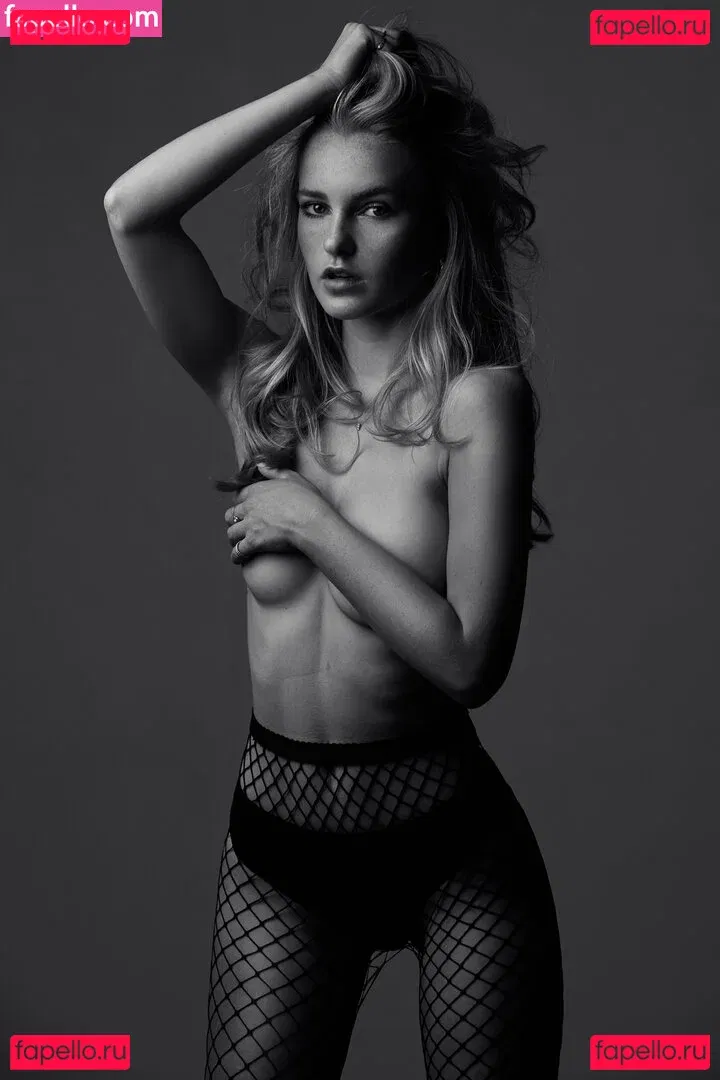 Sofianix Onlyfans Photo Gallery 