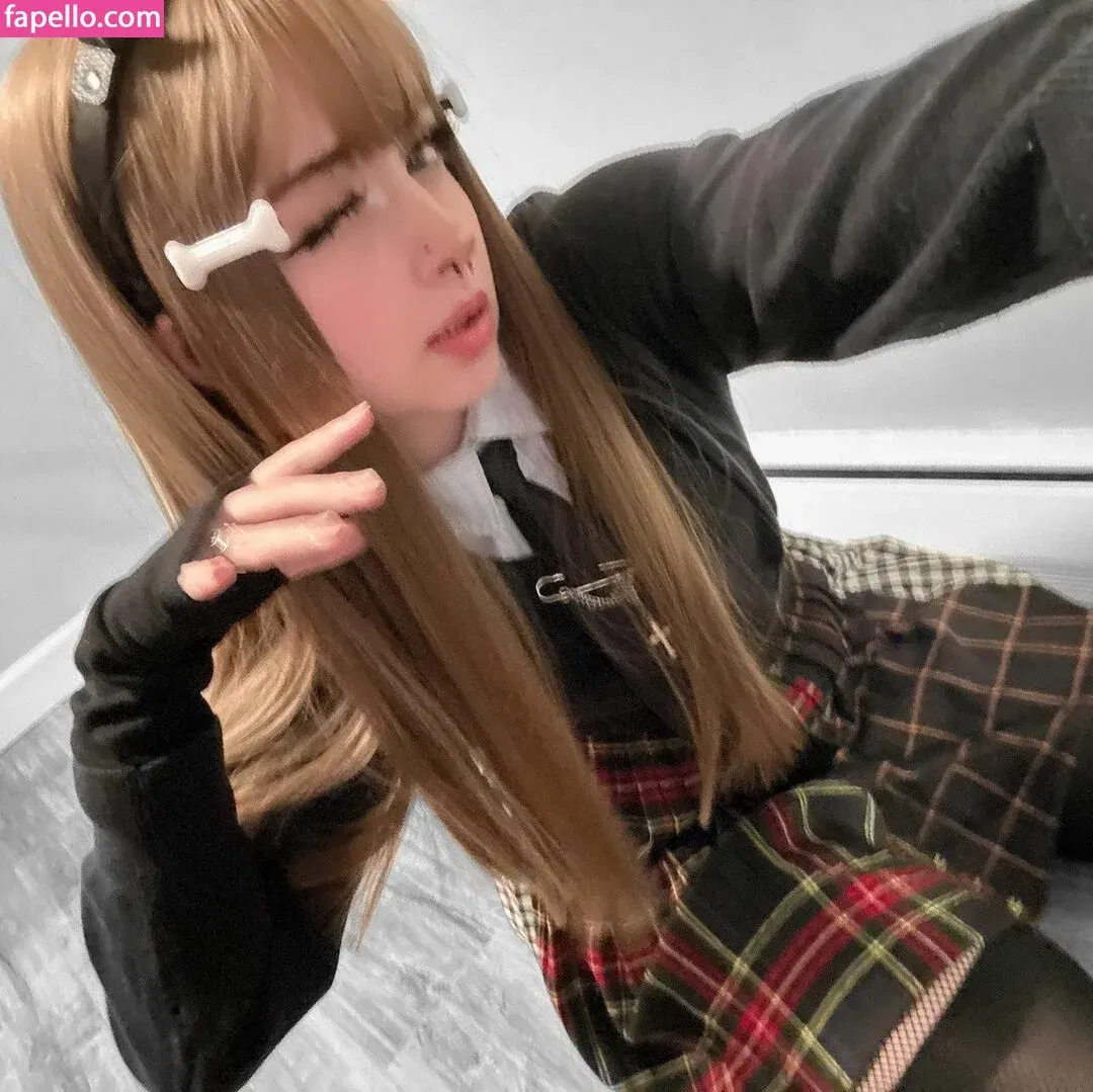 Soniyoru Onlyfans Photo Gallery 