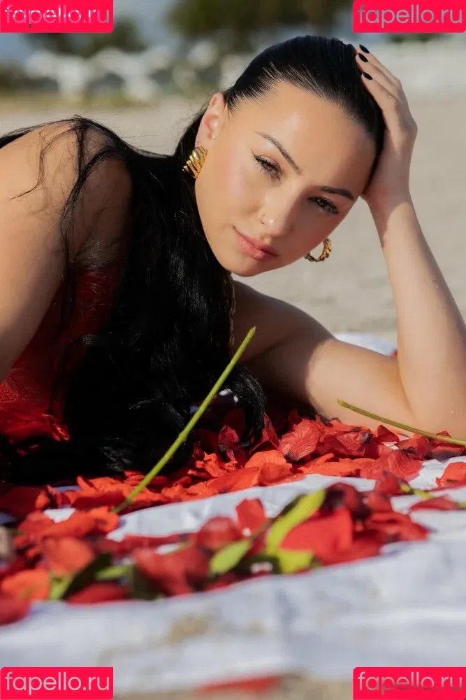Kat Corrao Onlyfans Photo Gallery 