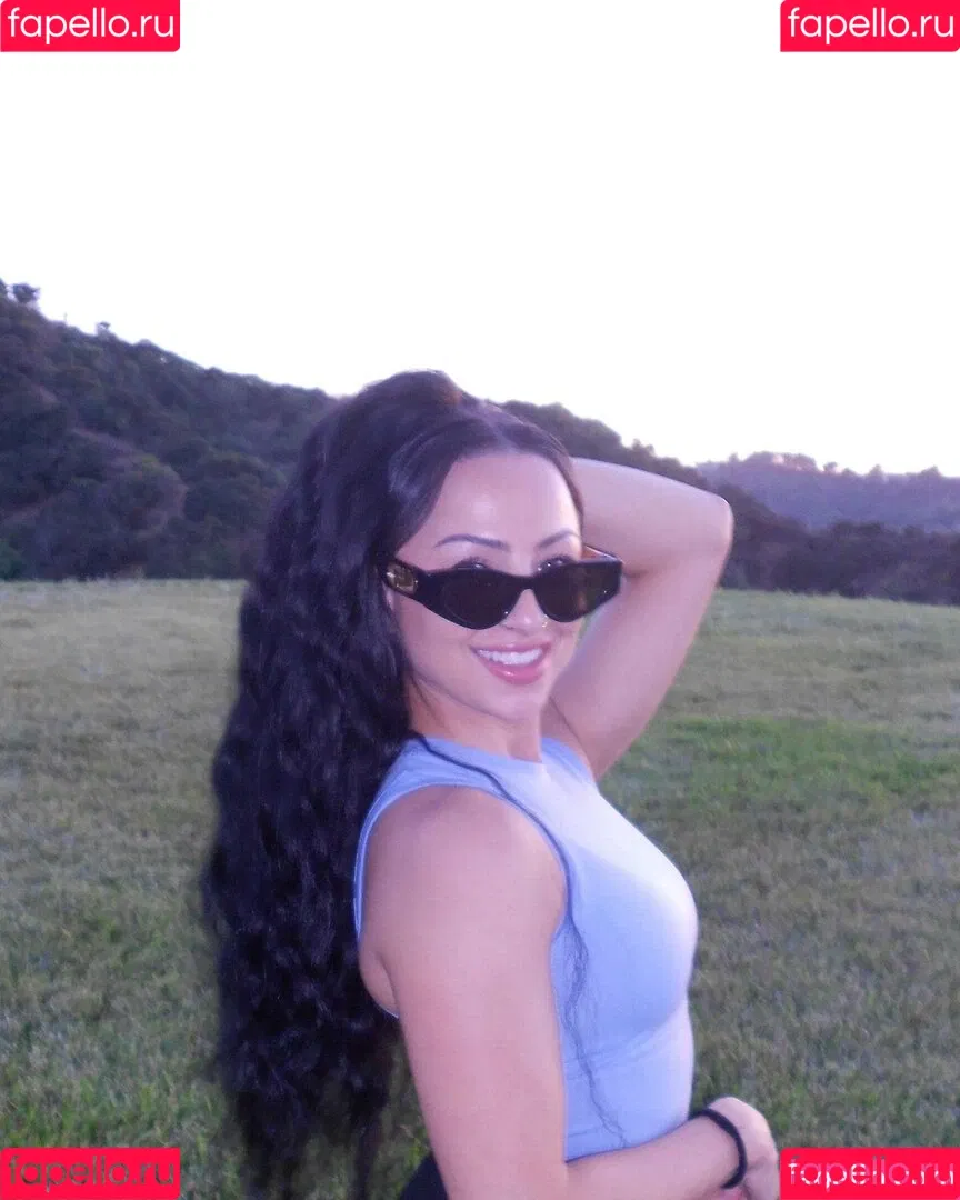 Kat Corrao Onlyfans Photo Gallery 