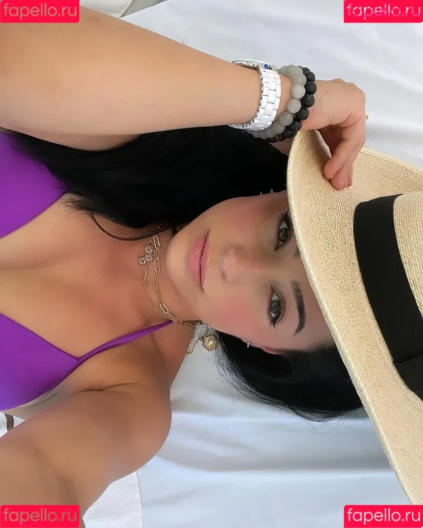 Kat Corrao Onlyfans Photo Gallery 