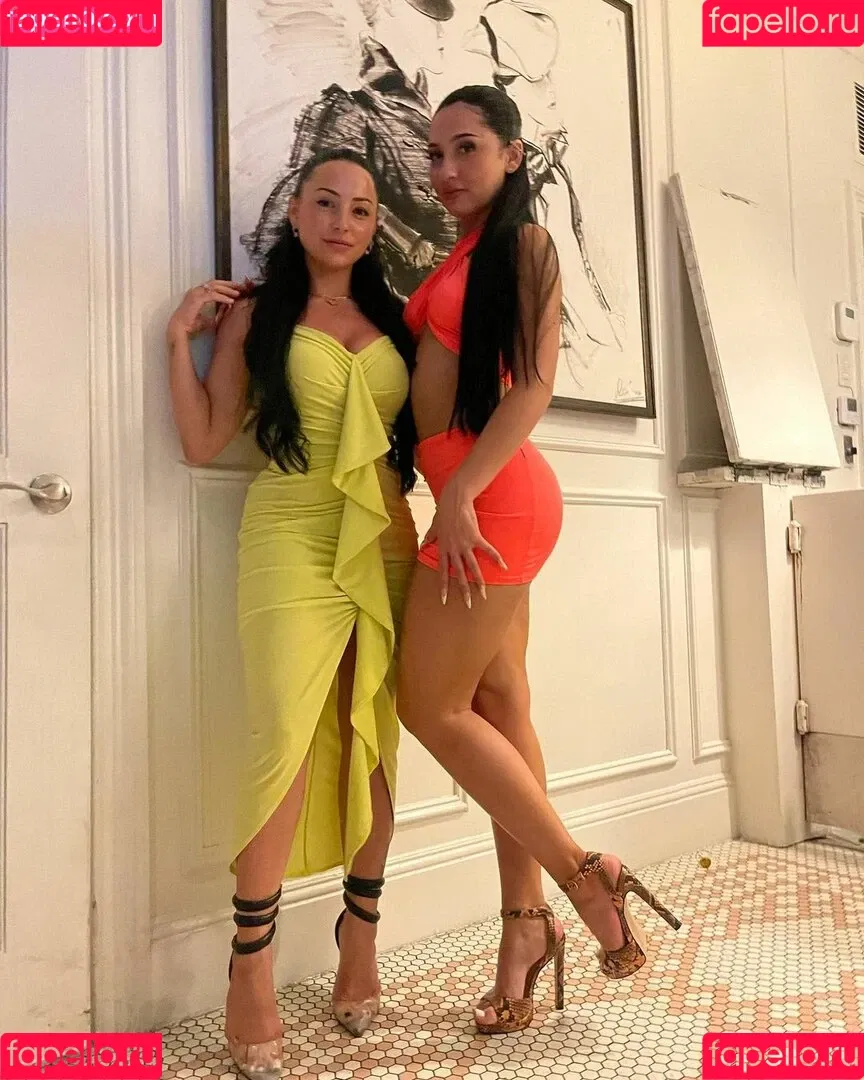 Kat Corrao Onlyfans Photo Gallery 