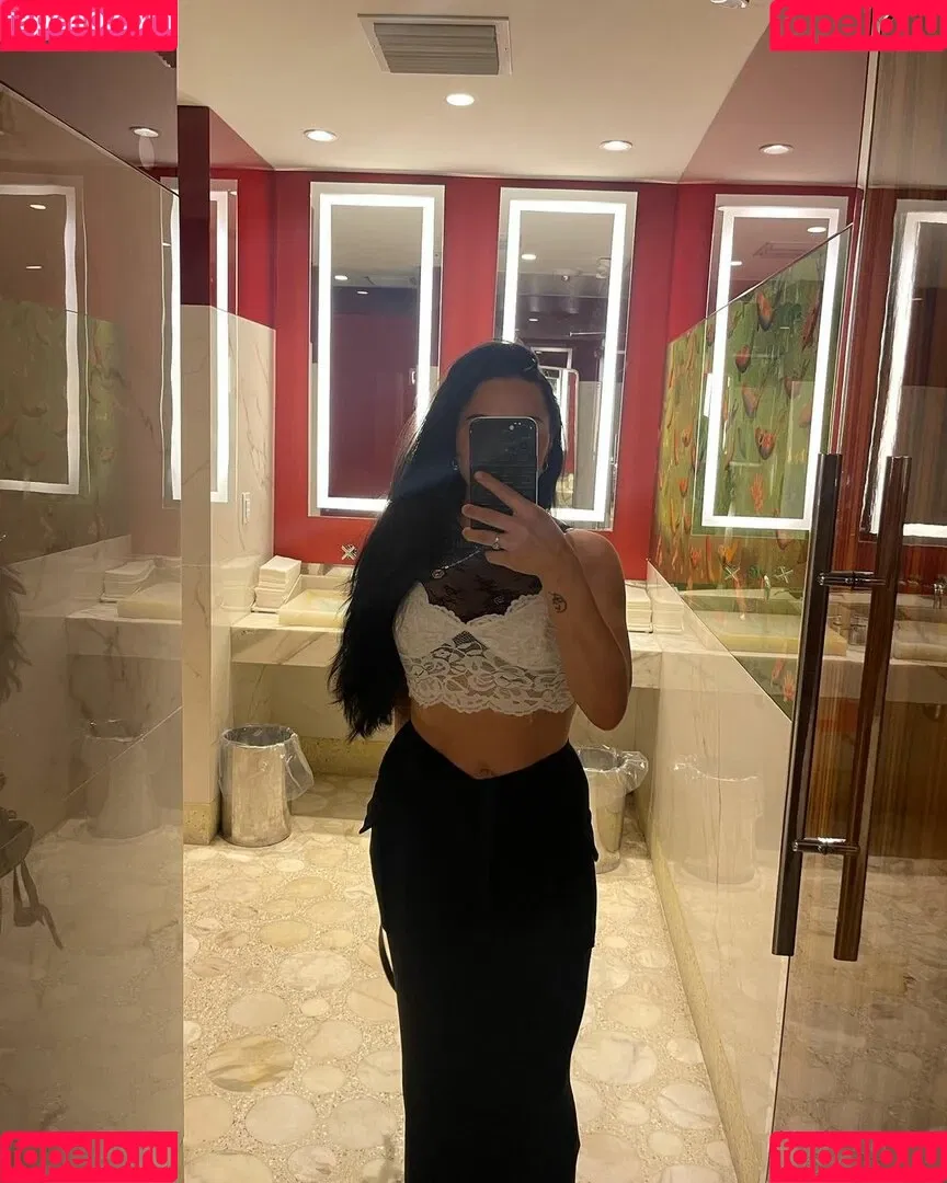 Kat Corrao Onlyfans Photo Gallery 