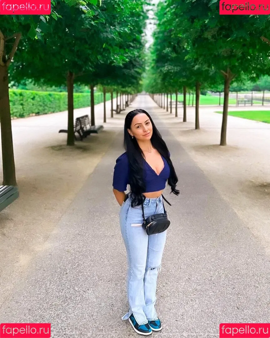 Kat Corrao Onlyfans Photo Gallery 