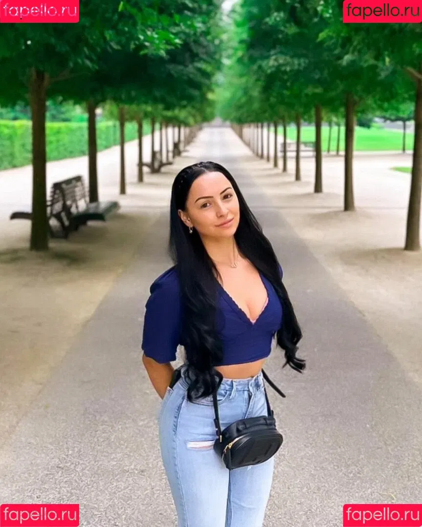Kat Corrao Onlyfans Photo Gallery 