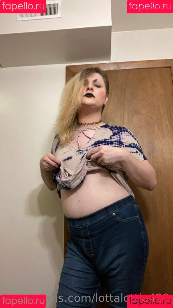 lottalottie420 Onlyfans Photo Gallery 