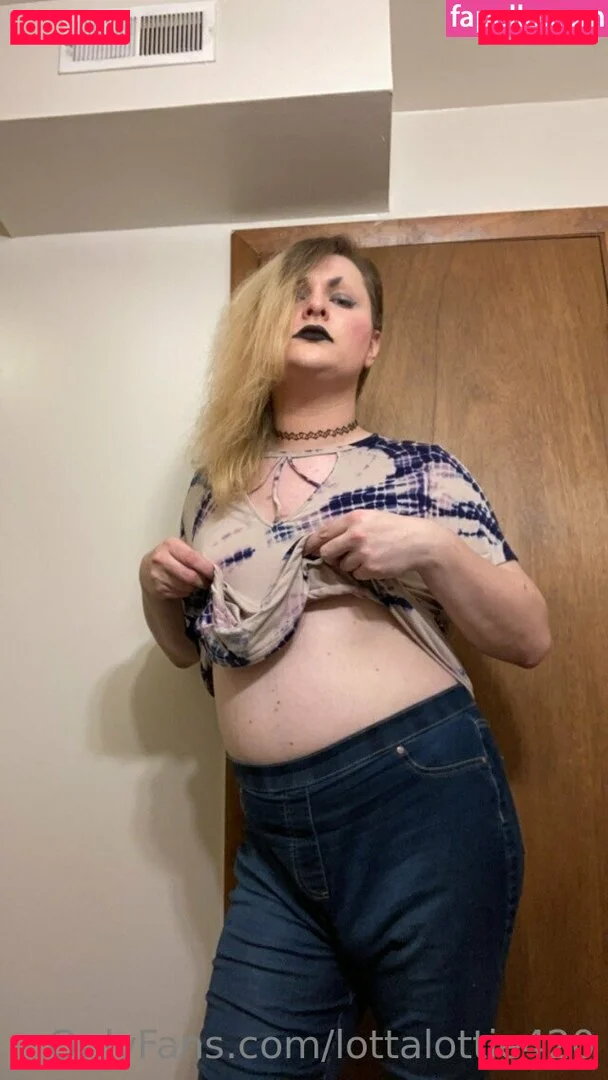lottalottie420 Nude Onlyfans Photo 31
