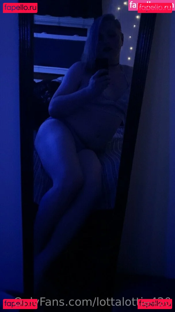 lottalottie420 Nude Onlyfans Photo 5