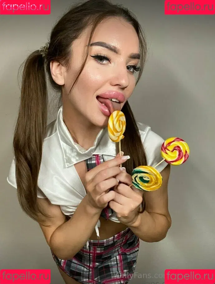 joey_king Onlyfans Photo Gallery 