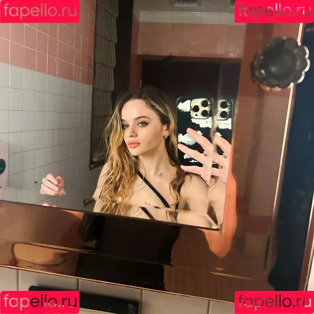 joey_king Onlyfans Photo Gallery 