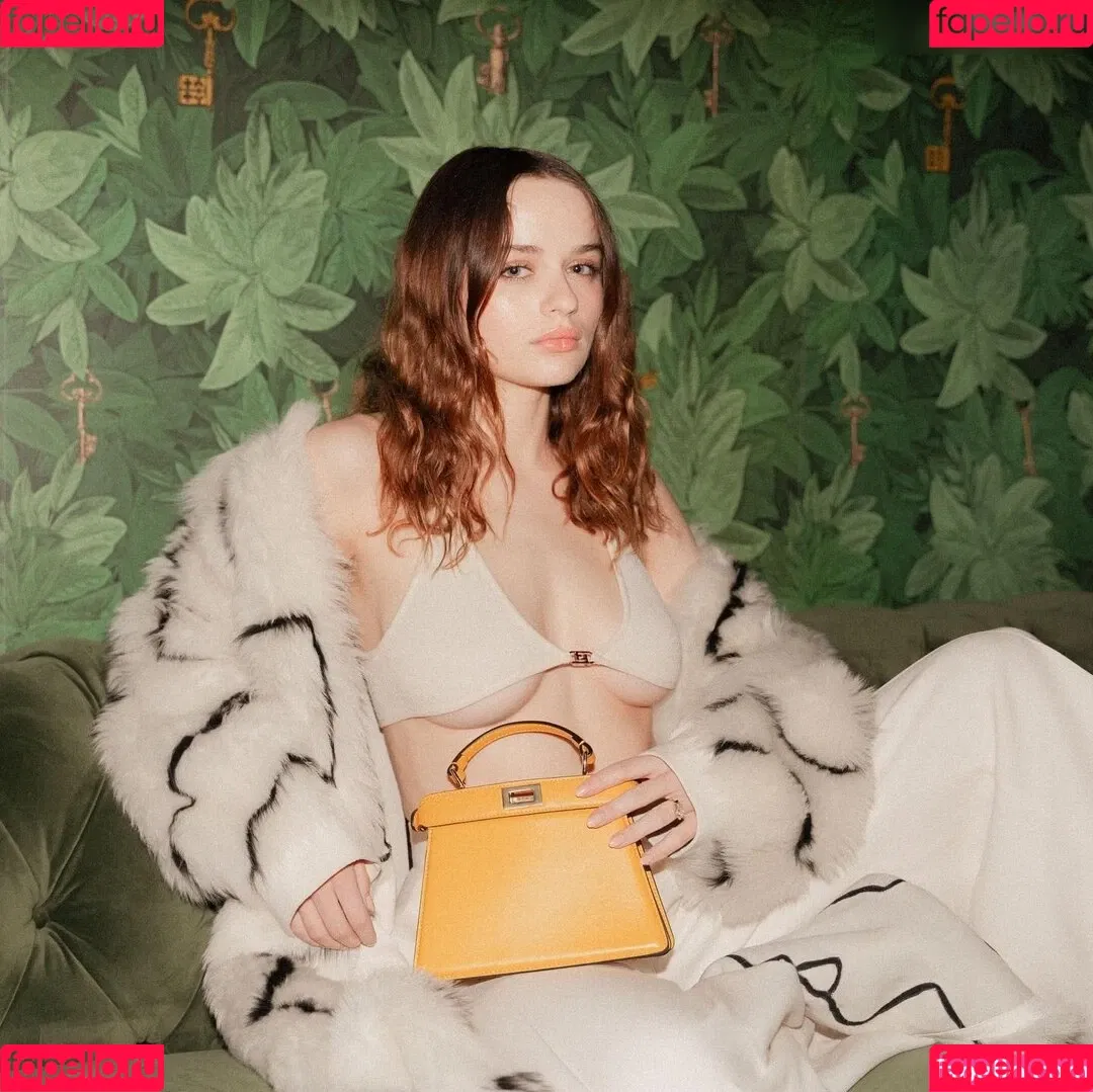 joey_king Onlyfans Photo Gallery 