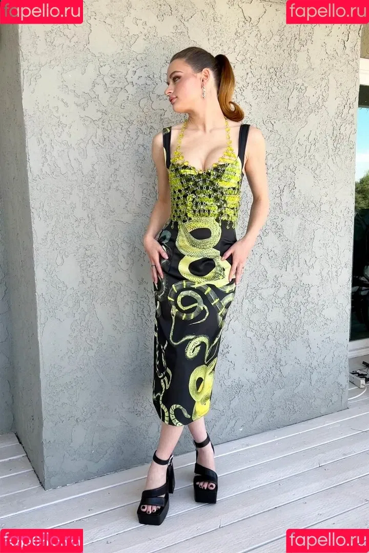 joey_king Onlyfans Photo Gallery 