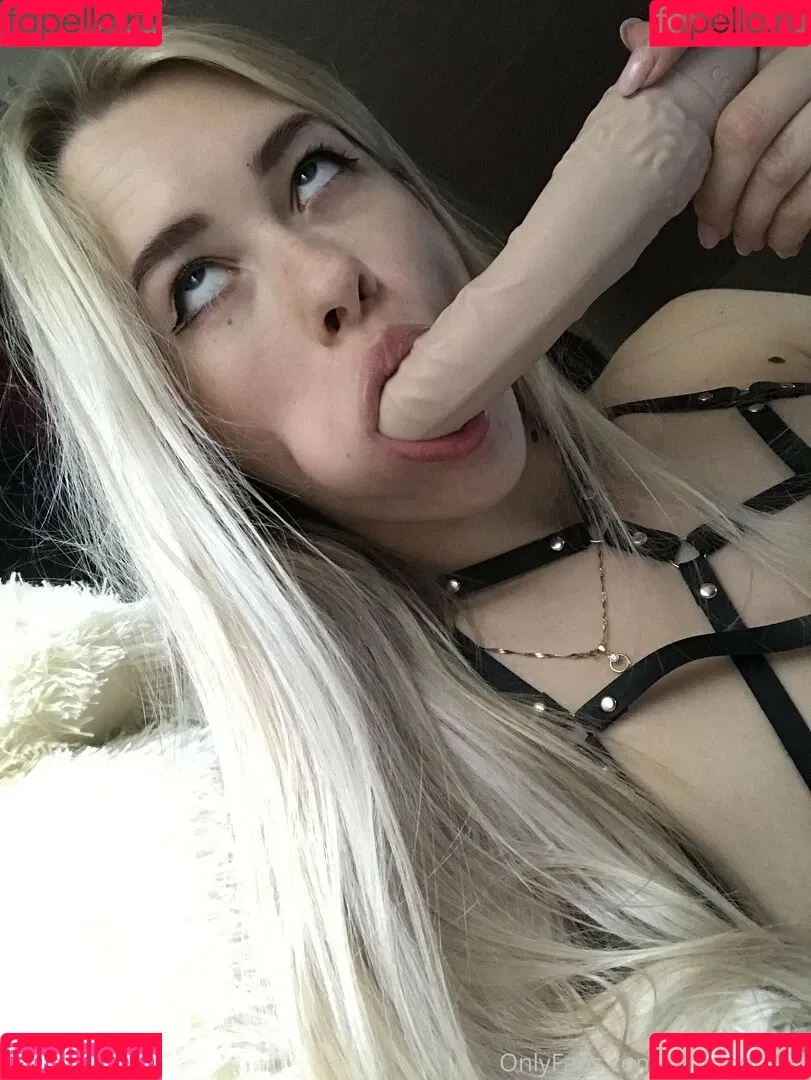 ur_moon666 Onlyfans Photo Gallery 