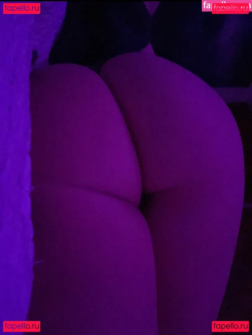 ur_moon666 Onlyfans Photo Gallery 