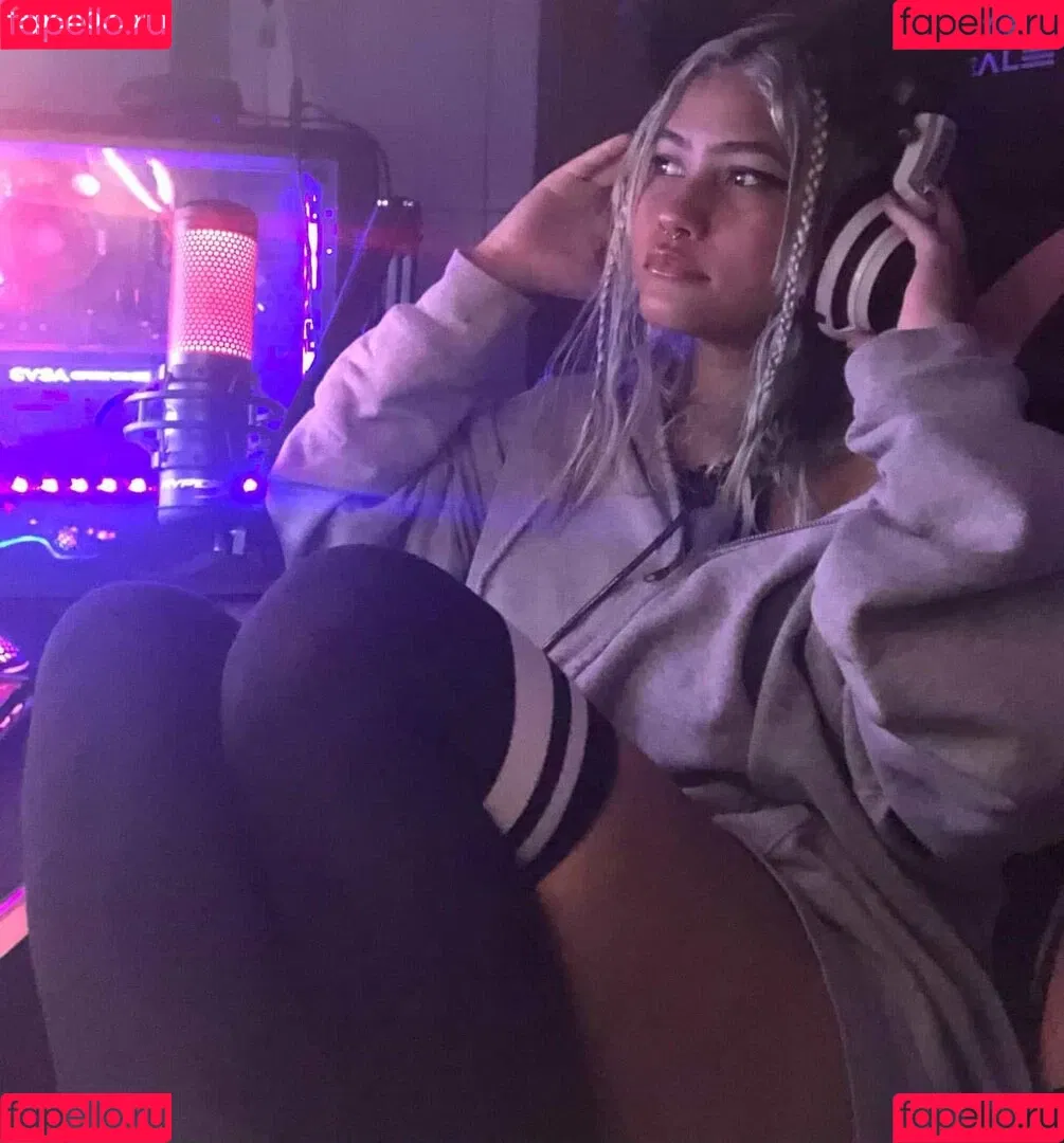 Pandinha Senpai Onlyfans Photo Gallery 