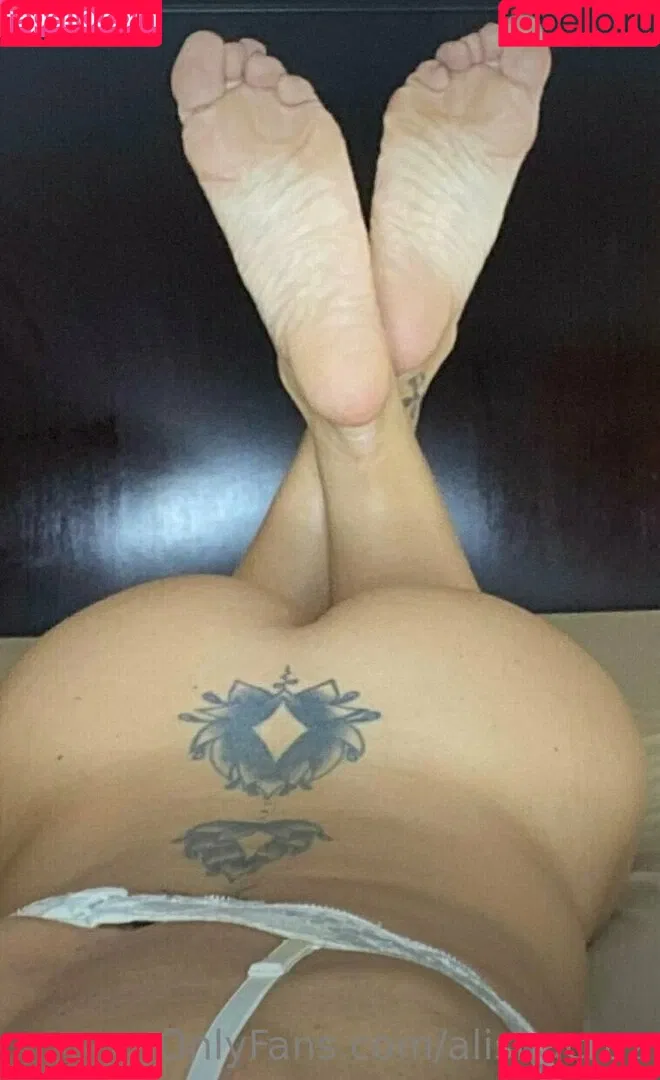 alishacruz Onlyfans Photo Gallery 