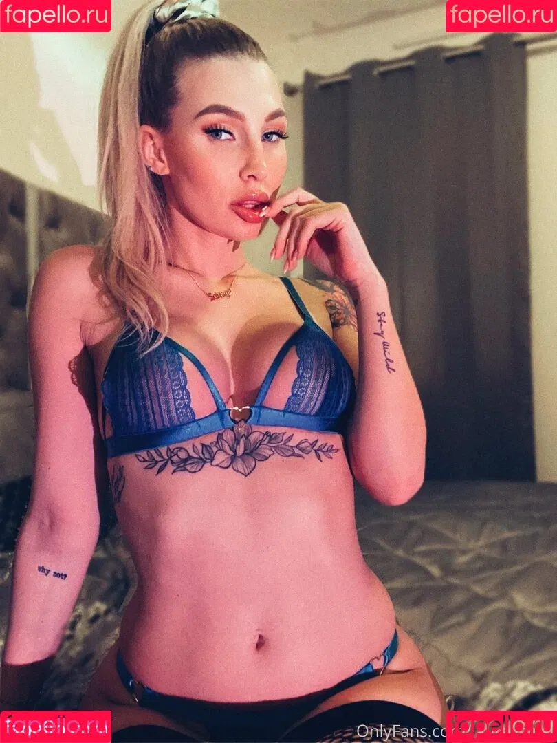 Laura Vetter Onlyfans Photo Gallery 